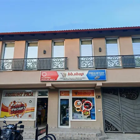Six Windows Apartment Backa Topola