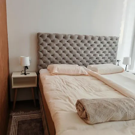 Six Windows Backa Topola