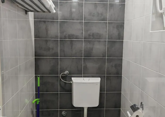 Апартаменты Six Windows *