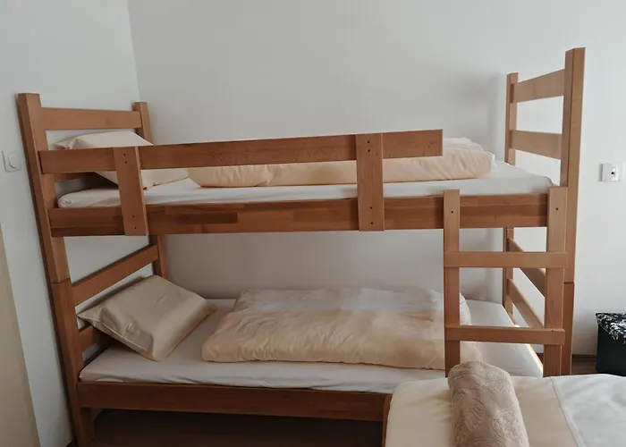 Апартаменты Six Windows