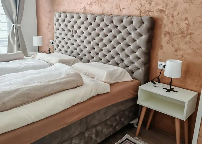 Six Windows * Бачка-Топола